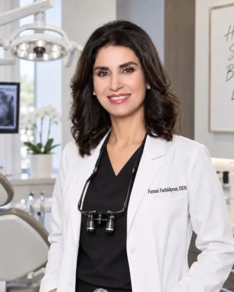 Portrait of Dr. Farnaz Farhidpour
